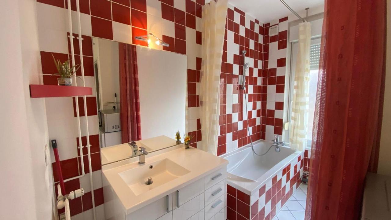 Appartement Dans Une Impasse Calme Proche De La Gare Amiens Bagian luar foto