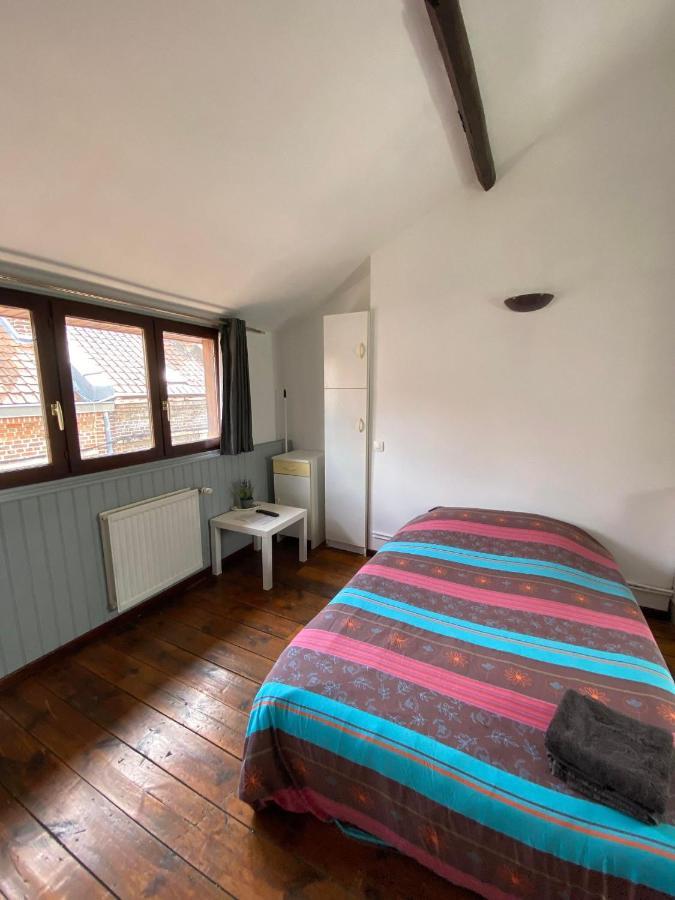 Appartement Dans Une Impasse Calme Proche De La Gare Amiens Bagian luar foto